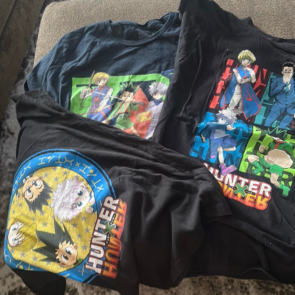 set of 3 black Hunter x Hunter t-shirts
